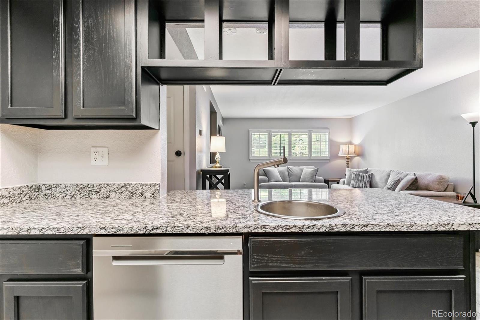 MLS Image #7 for 9212 e arbor circle,englewood, Colorado
