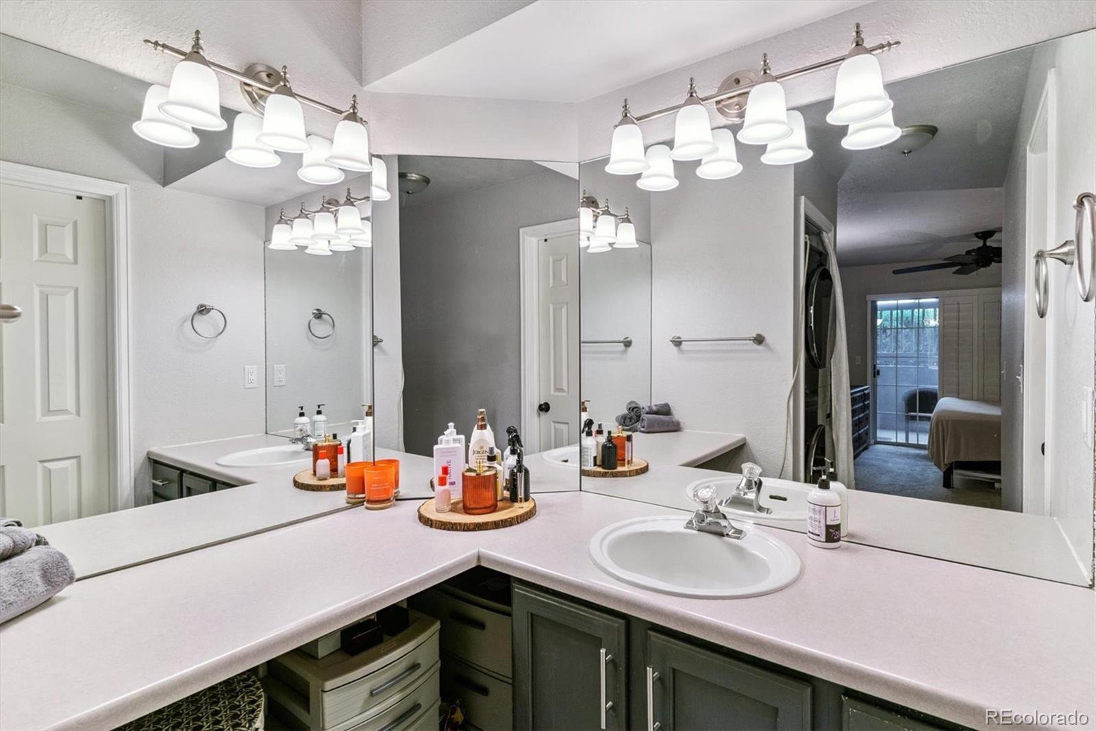 MLS Image #9 for 9212 e arbor circle,englewood, Colorado