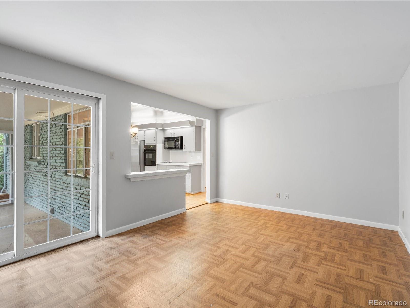 MLS Image #10 for 11502 e 5th avenue,aurora, Colorado