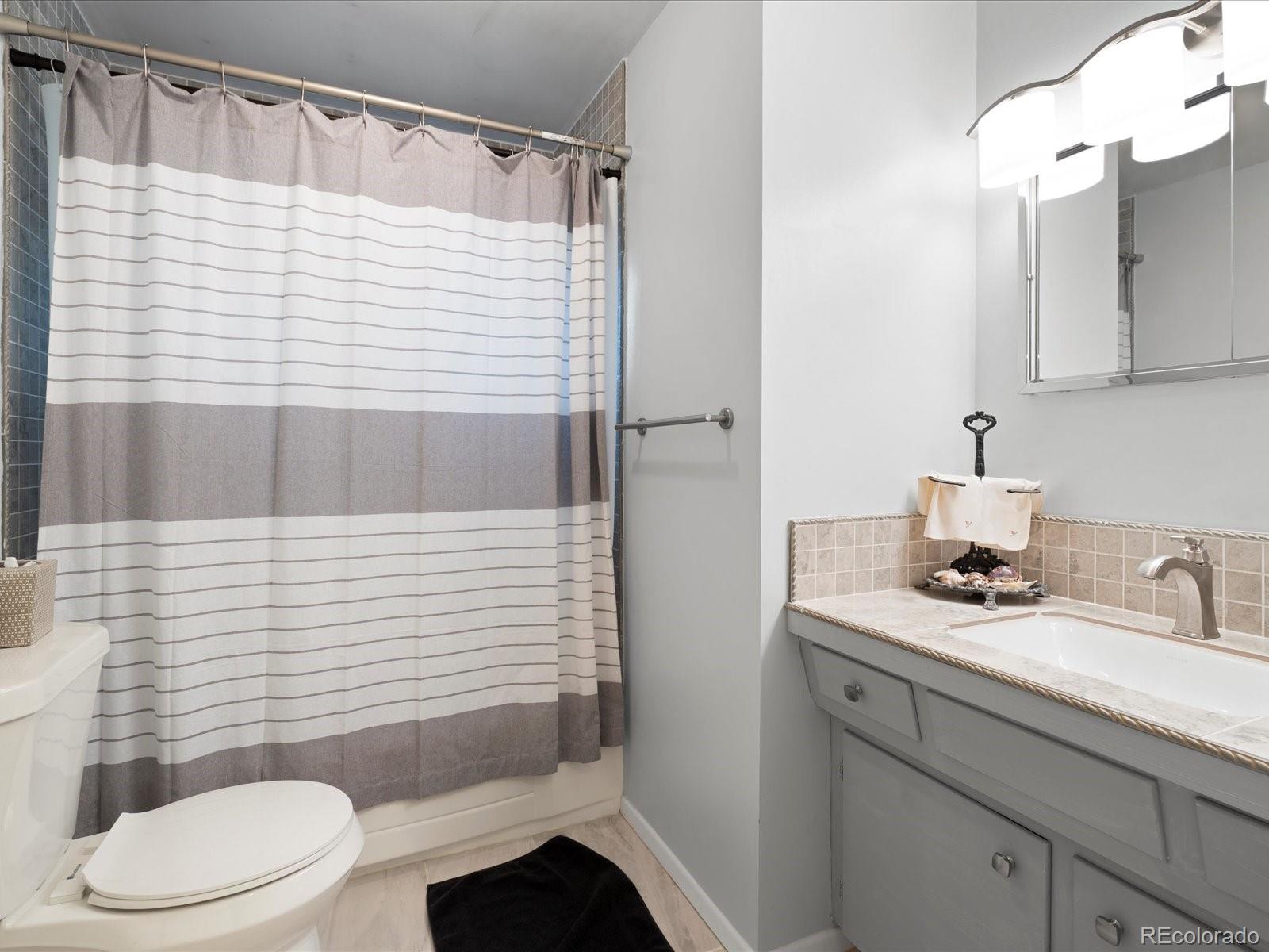 MLS Image #12 for 11502 e 5th avenue,aurora, Colorado