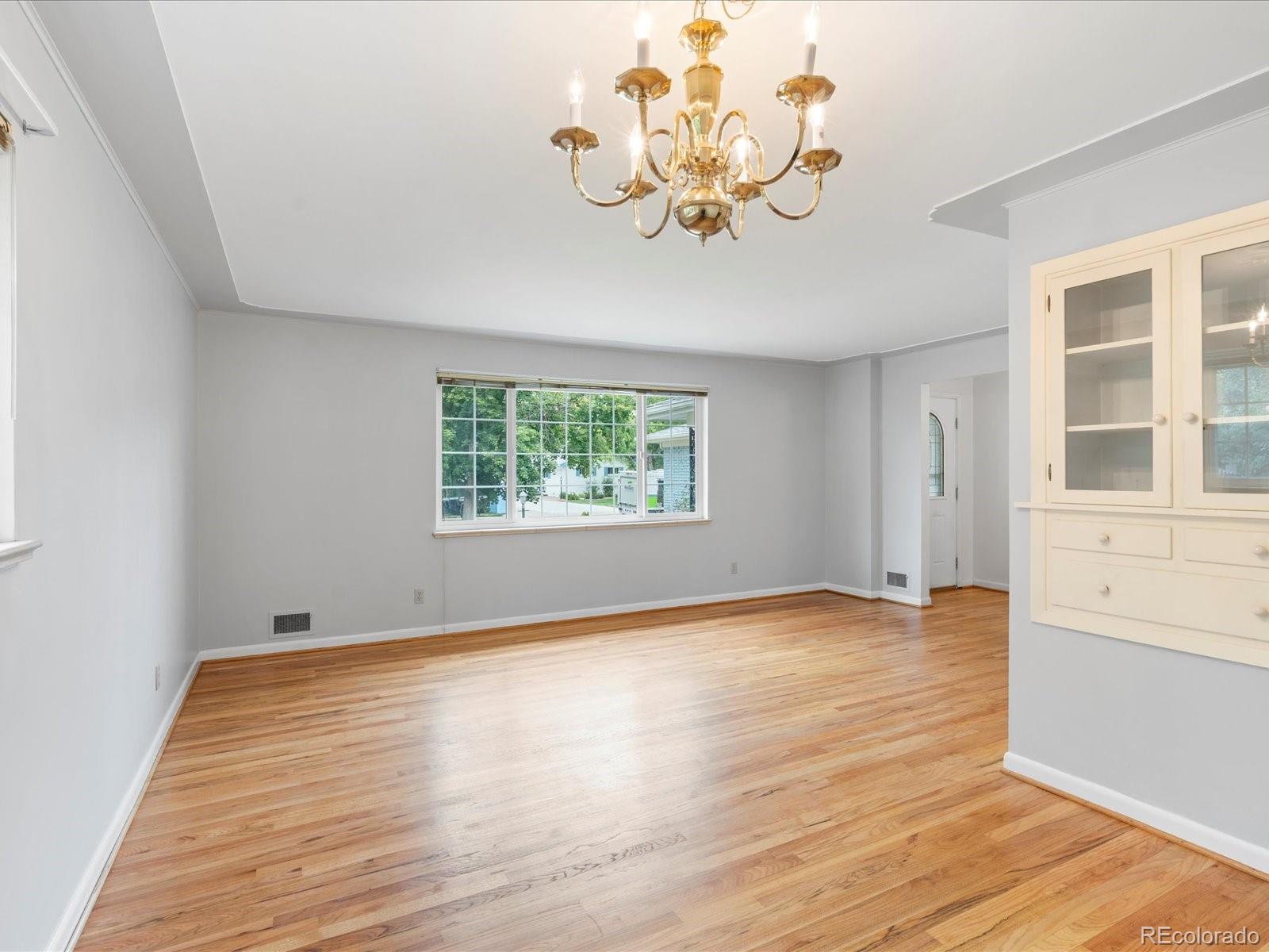 MLS Image #4 for 11502 e 5th avenue,aurora, Colorado