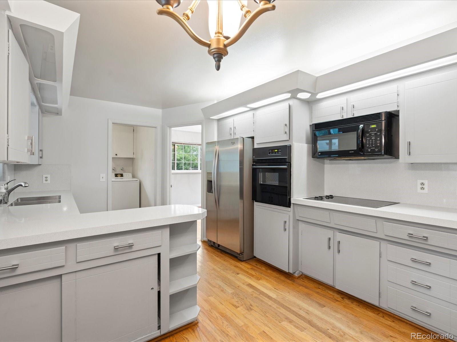 MLS Image #7 for 11502 e 5th avenue,aurora, Colorado