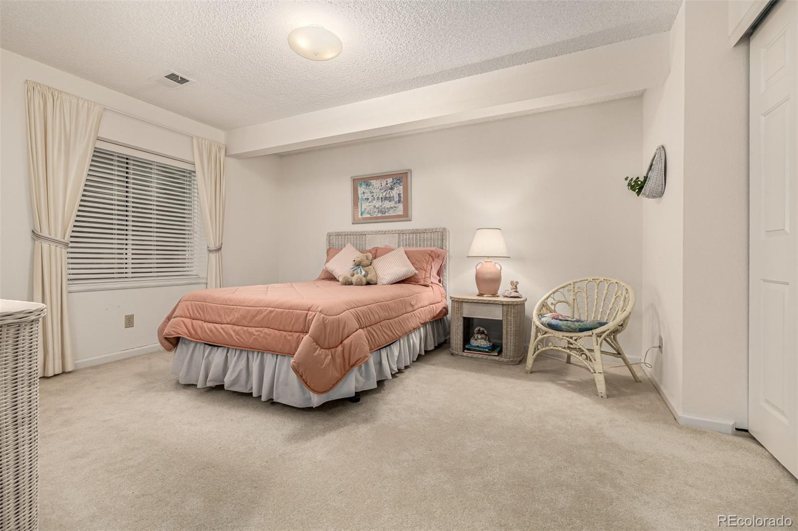 MLS Image #27 for 34  sutherland court,highlands ranch, Colorado