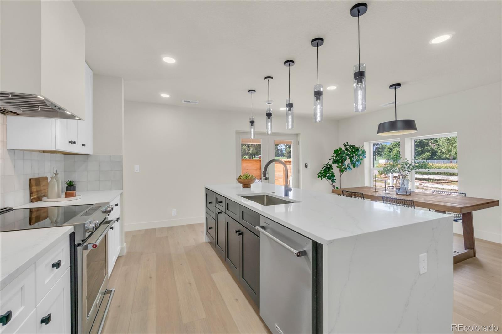 MLS Image #13 for 4569 w 52nd avenue,denver, Colorado