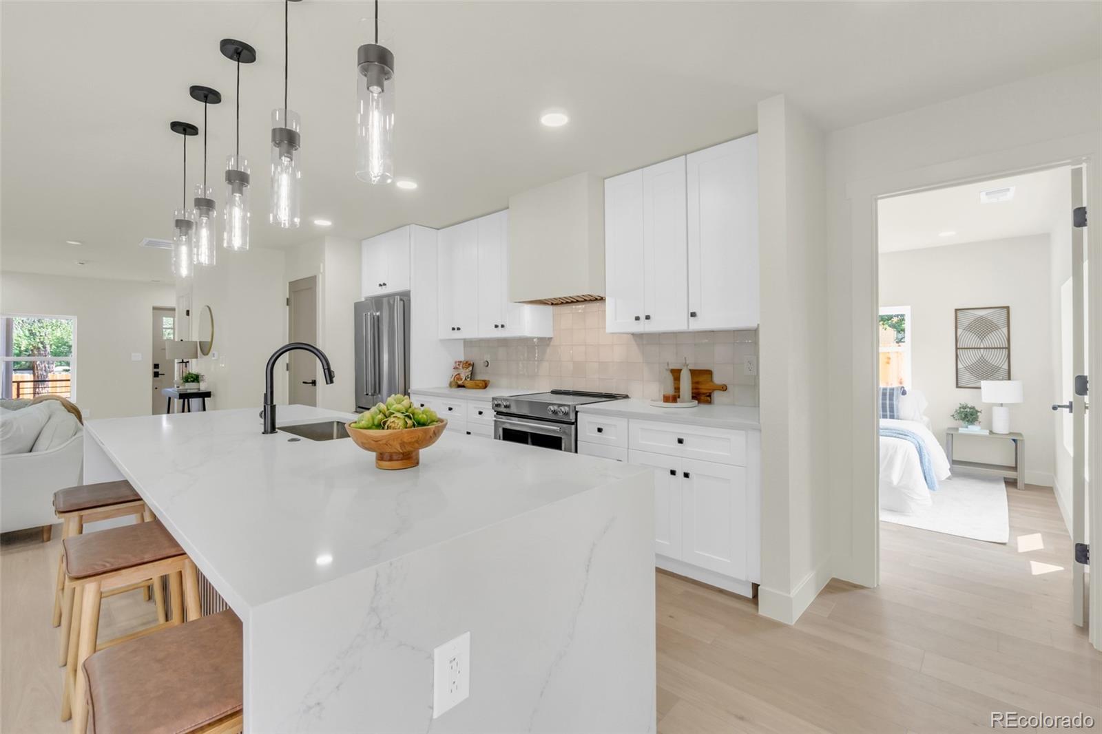 MLS Image #14 for 4569 w 52nd avenue,denver, Colorado