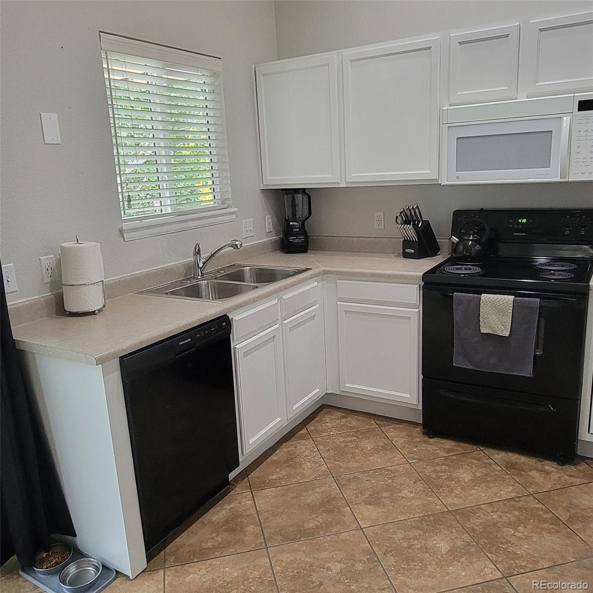 MLS Image #7 for 3828 s rome way,aurora, Colorado