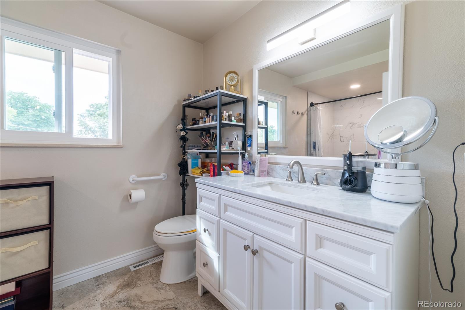 MLS Image #15 for 7581 e costilla avenue,centennial, Colorado