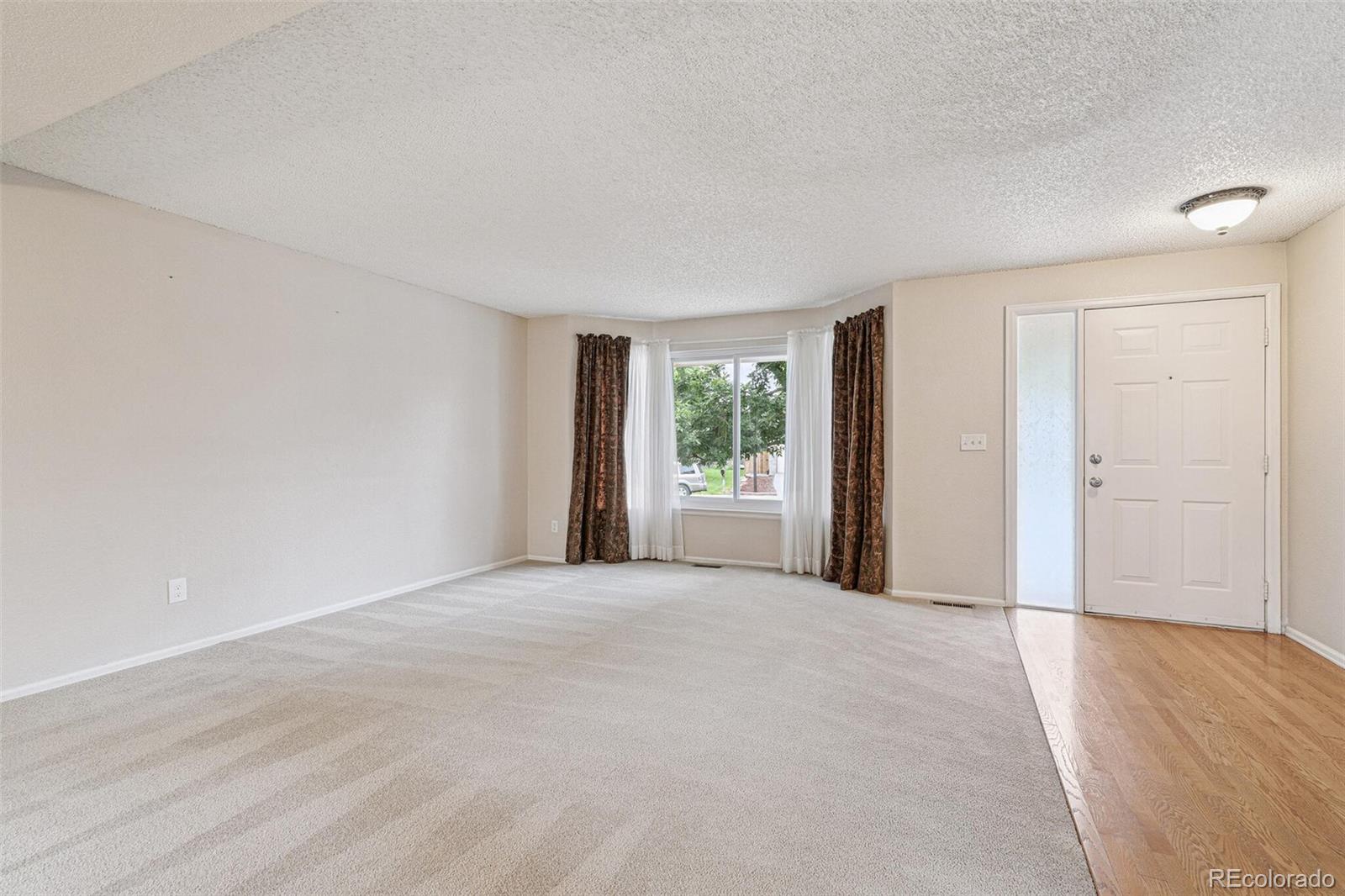 MLS Image #5 for 4925 e 117th drive,thornton, Colorado