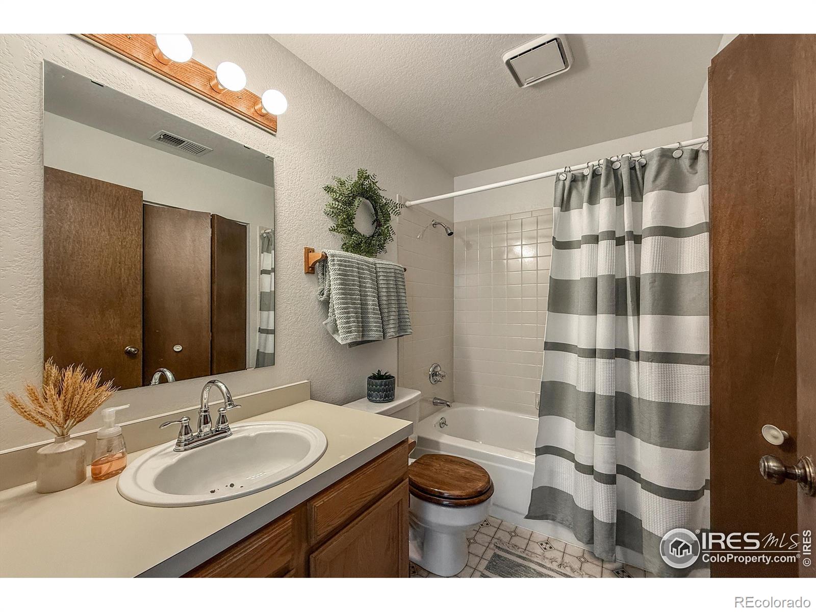 MLS Image #14 for 105 e cannon street,lafayette, Colorado