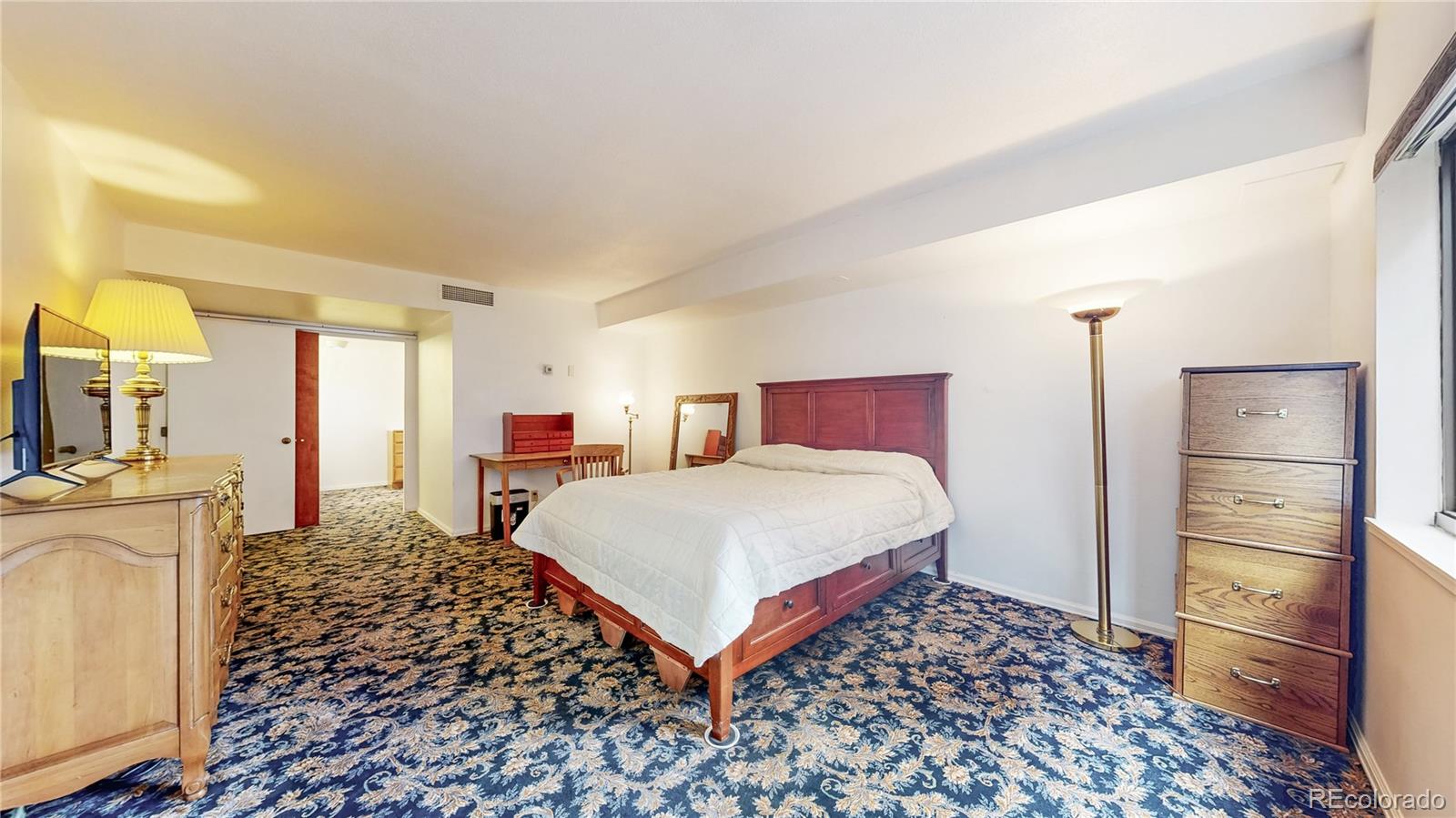 MLS Image #10 for 1551  larimer street,denver, Colorado