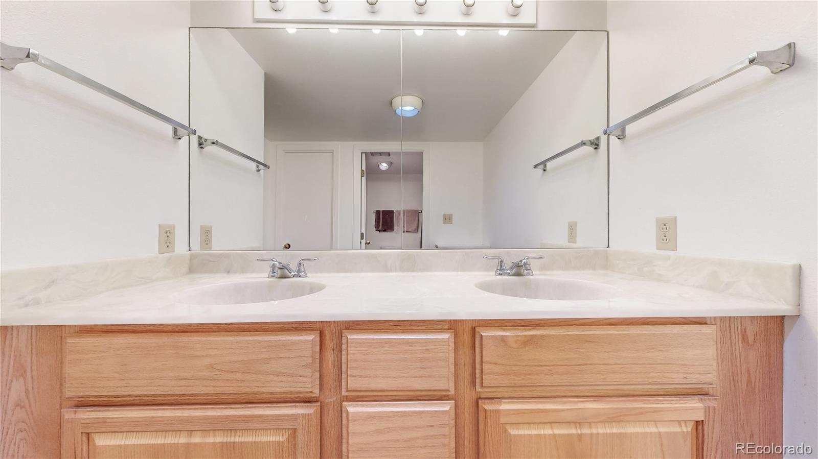 MLS Image #12 for 1551  larimer street,denver, Colorado