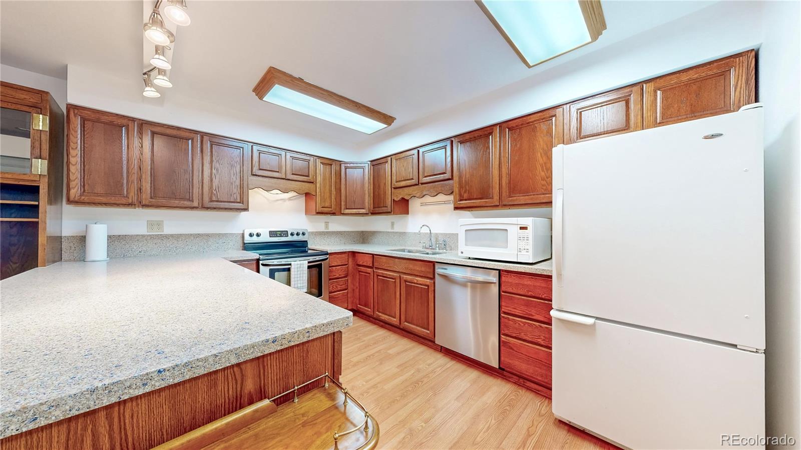 MLS Image #5 for 1551  larimer street,denver, Colorado