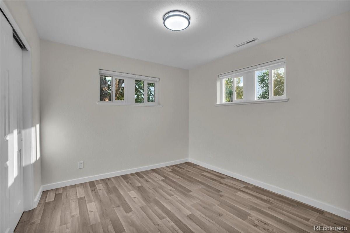 MLS Image #15 for 931 n vrain street,denver, Colorado