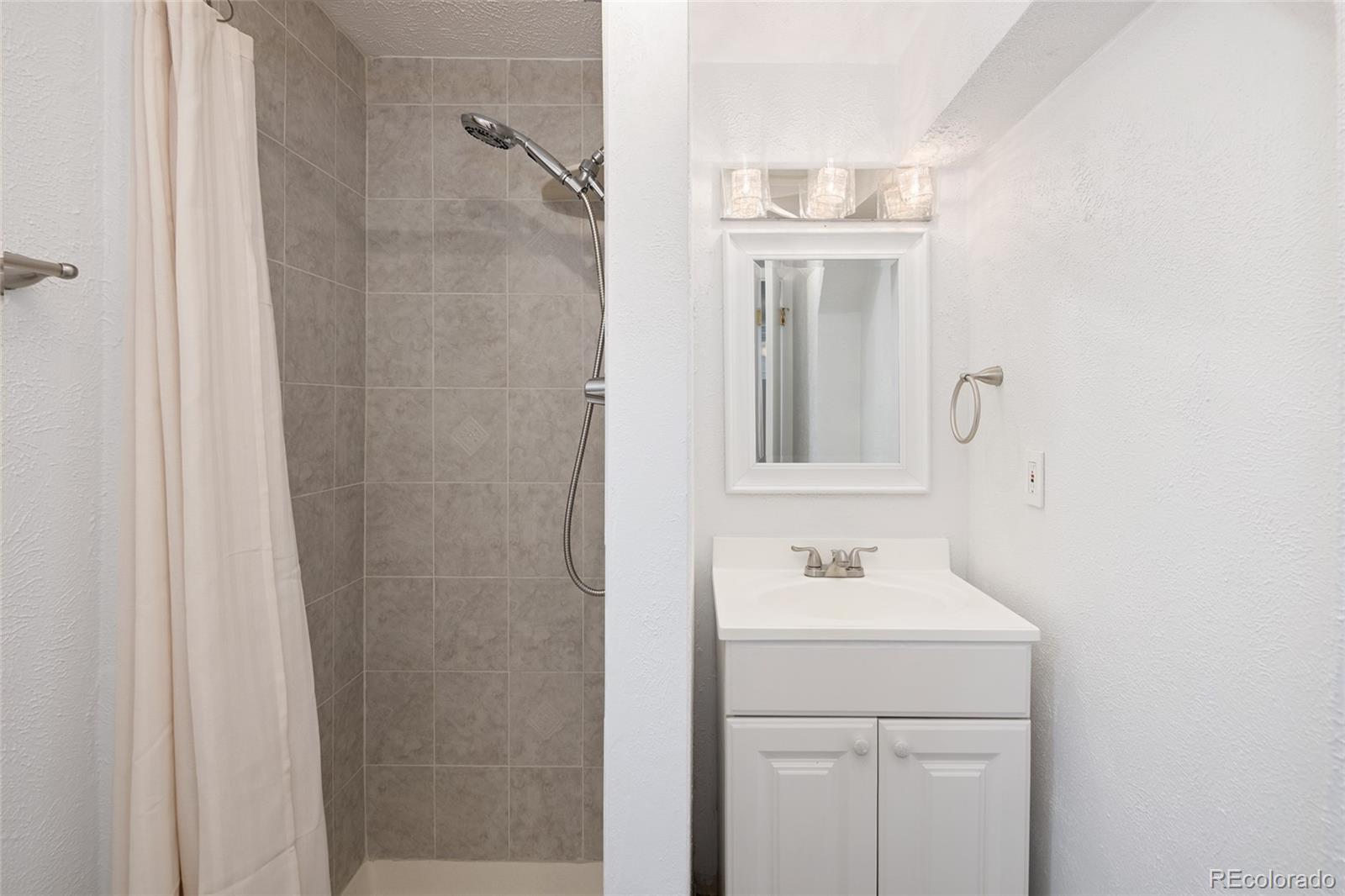 MLS Image #33 for 30 s everett street,lakewood, Colorado