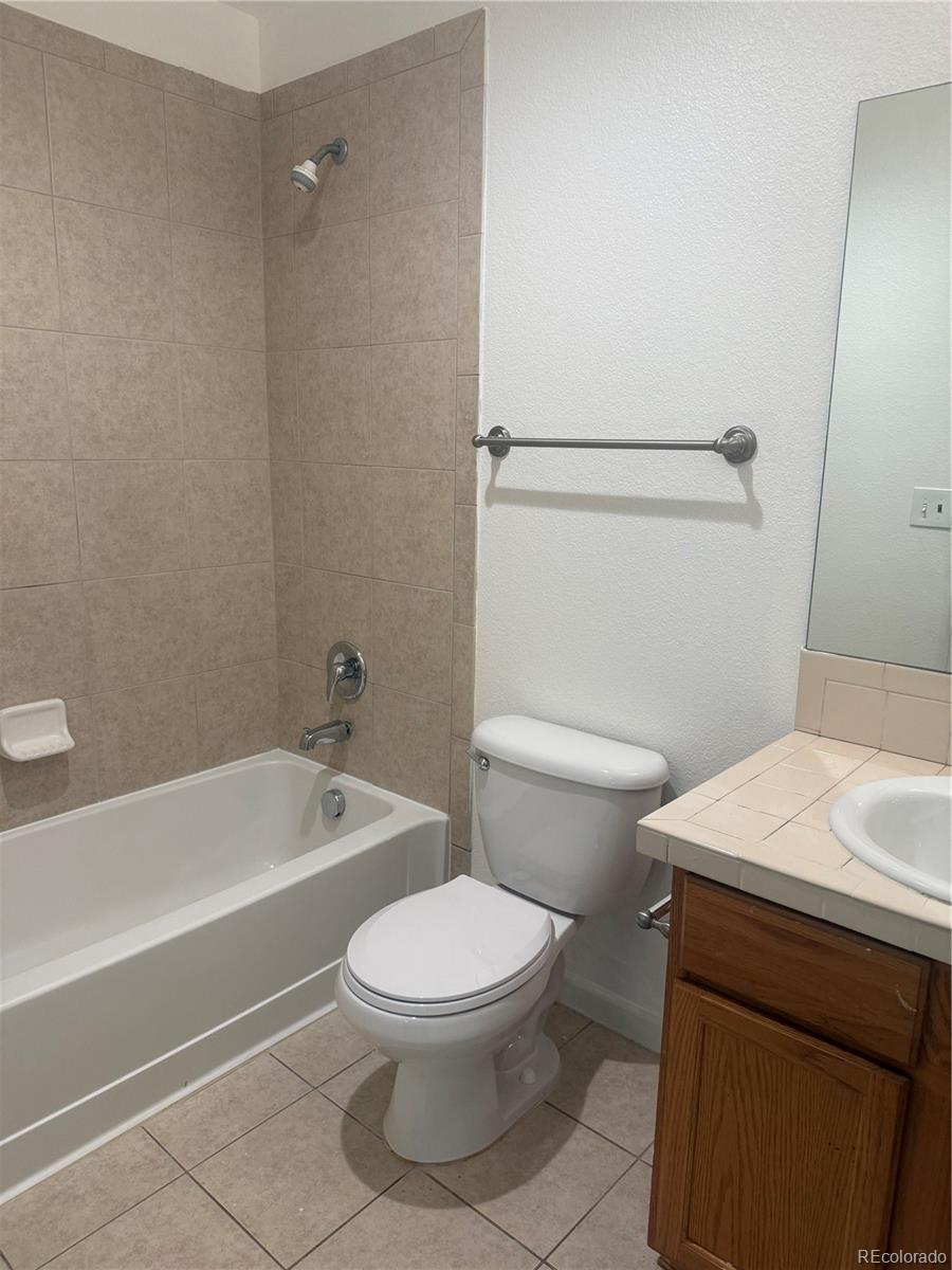 MLS Image #6 for 786 s leyden street,denver, Colorado