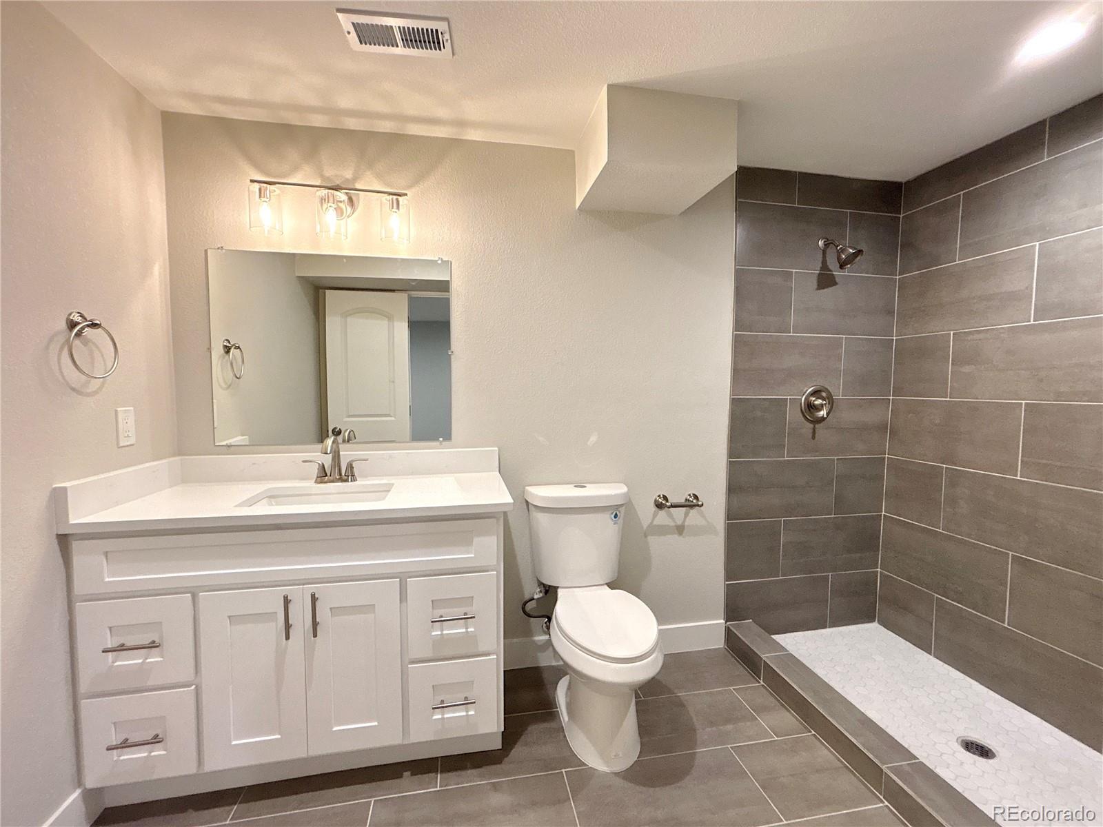 MLS Image #21 for 323  southpark road,highlands ranch, Colorado