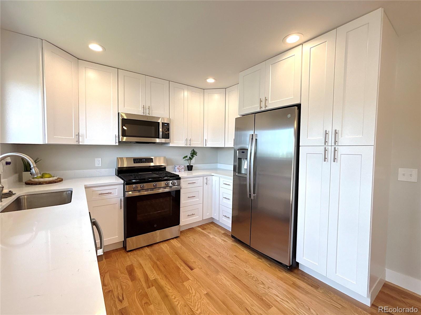 MLS Image #8 for 323  southpark road,highlands ranch, Colorado