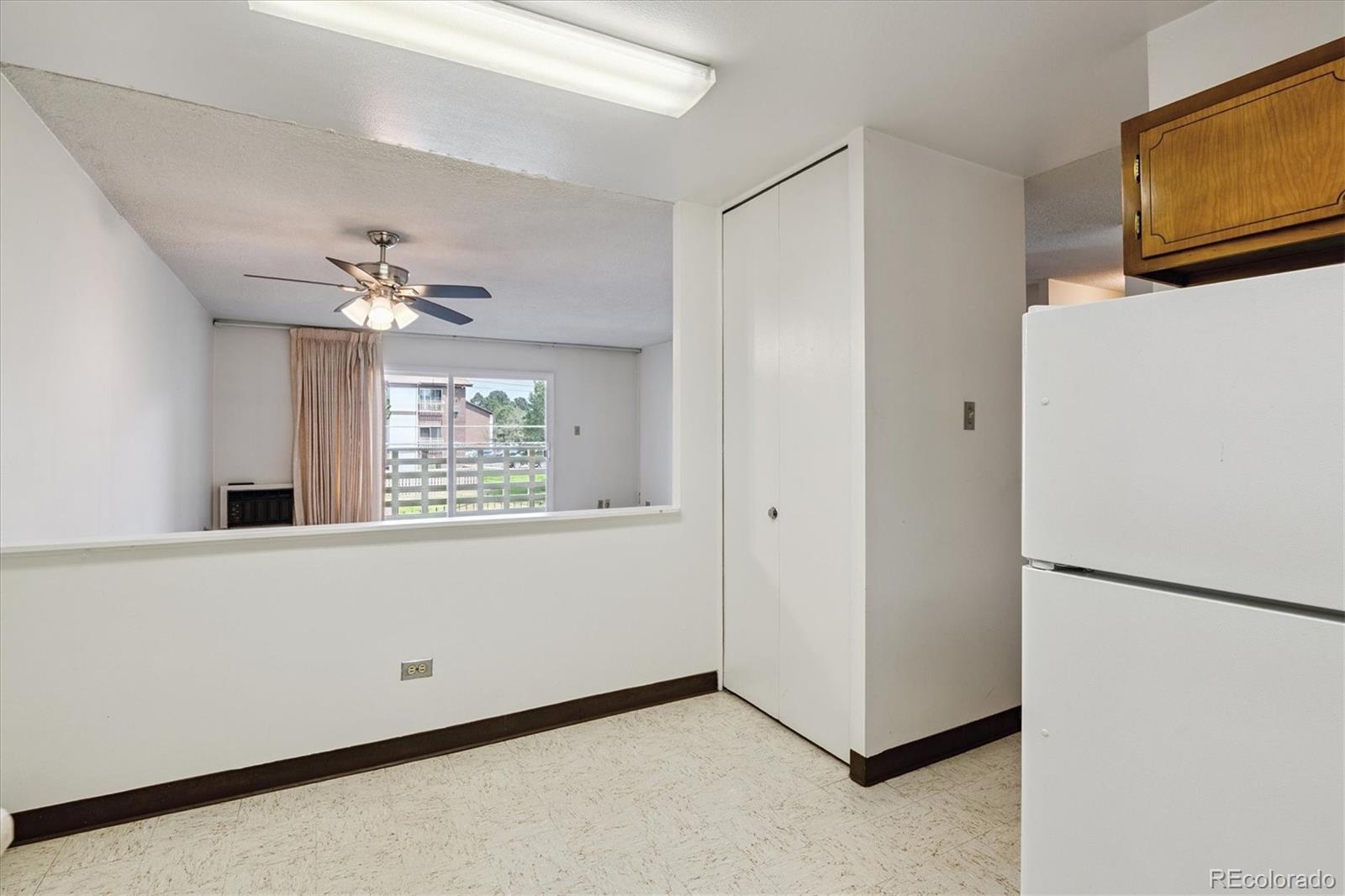 MLS Image #10 for 610 s clinton street,denver, Colorado