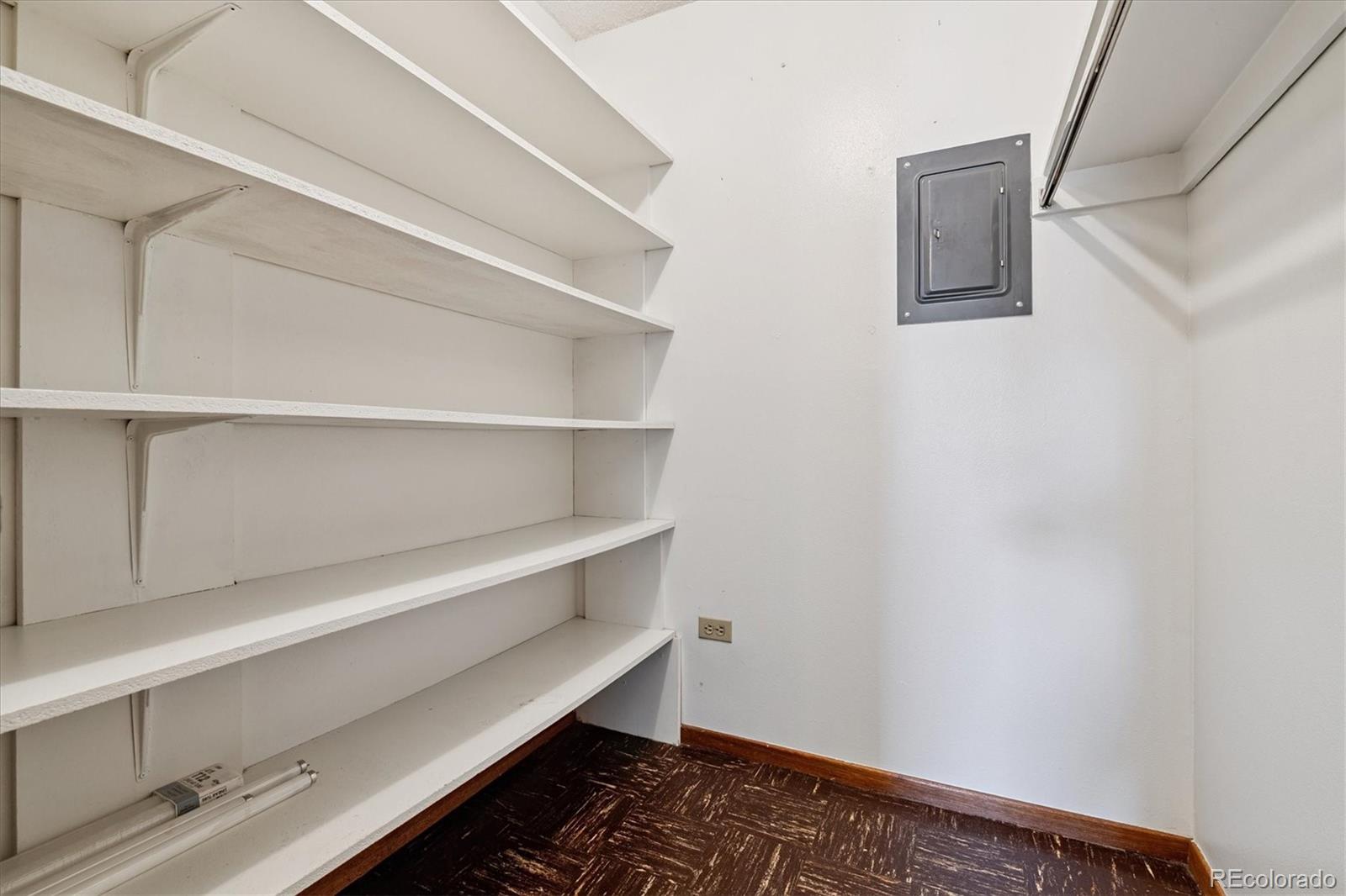 MLS Image #13 for 610 s clinton street,denver, Colorado