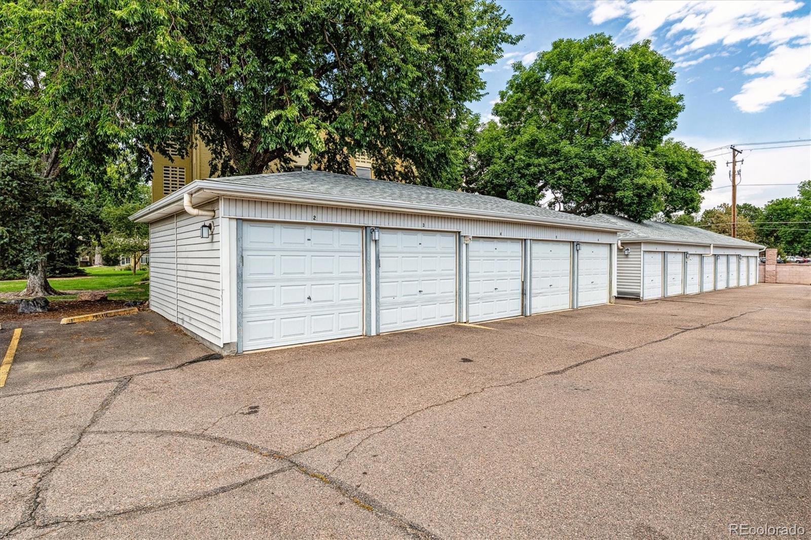 MLS Image #22 for 610 s clinton street,denver, Colorado
