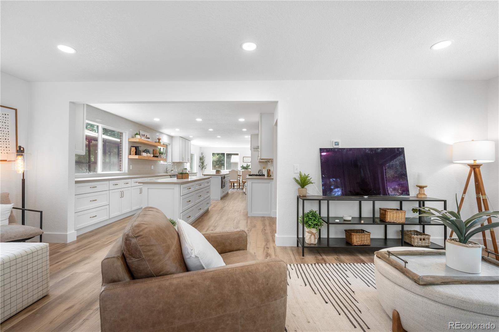 MLS Image #8 for 10050 w 77th drive,arvada, Colorado