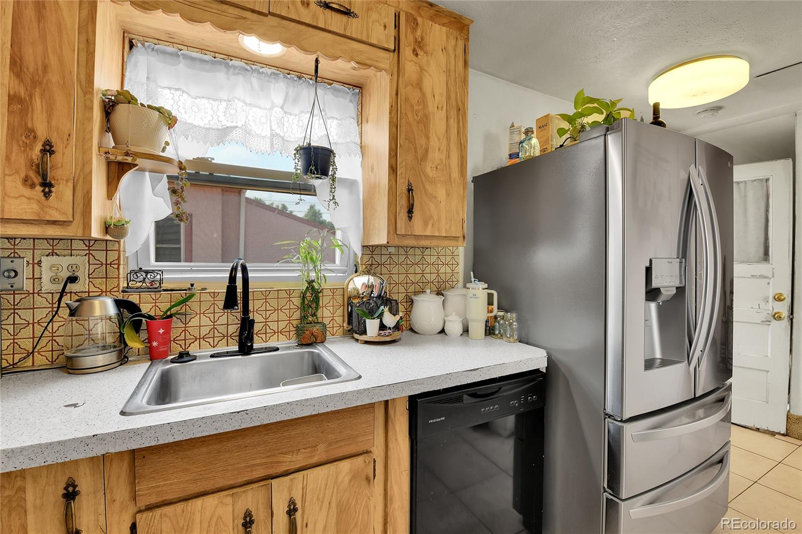 MLS Image #10 for 217  irving street,denver, Colorado