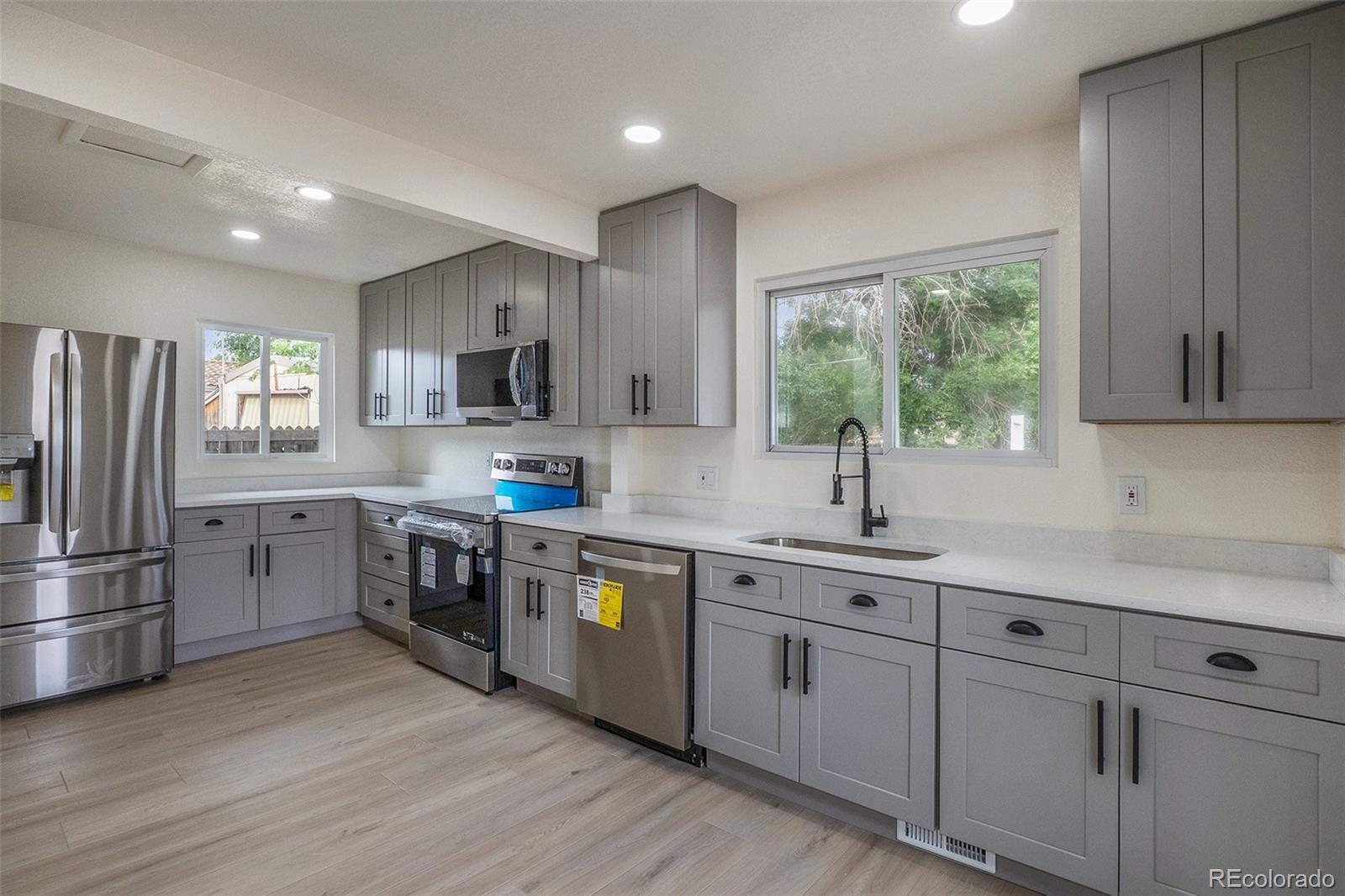 MLS Image #6 for 1985  blackhawk street,aurora, Colorado