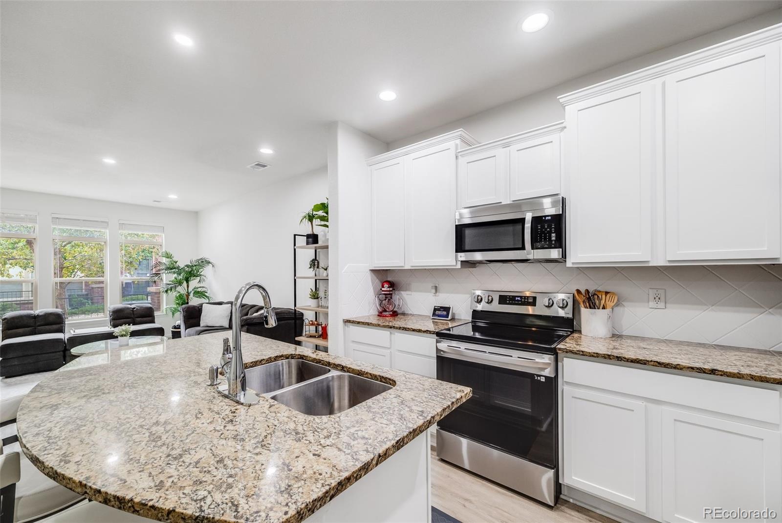 MLS Image #11 for 8935 e nichols place,centennial, Colorado