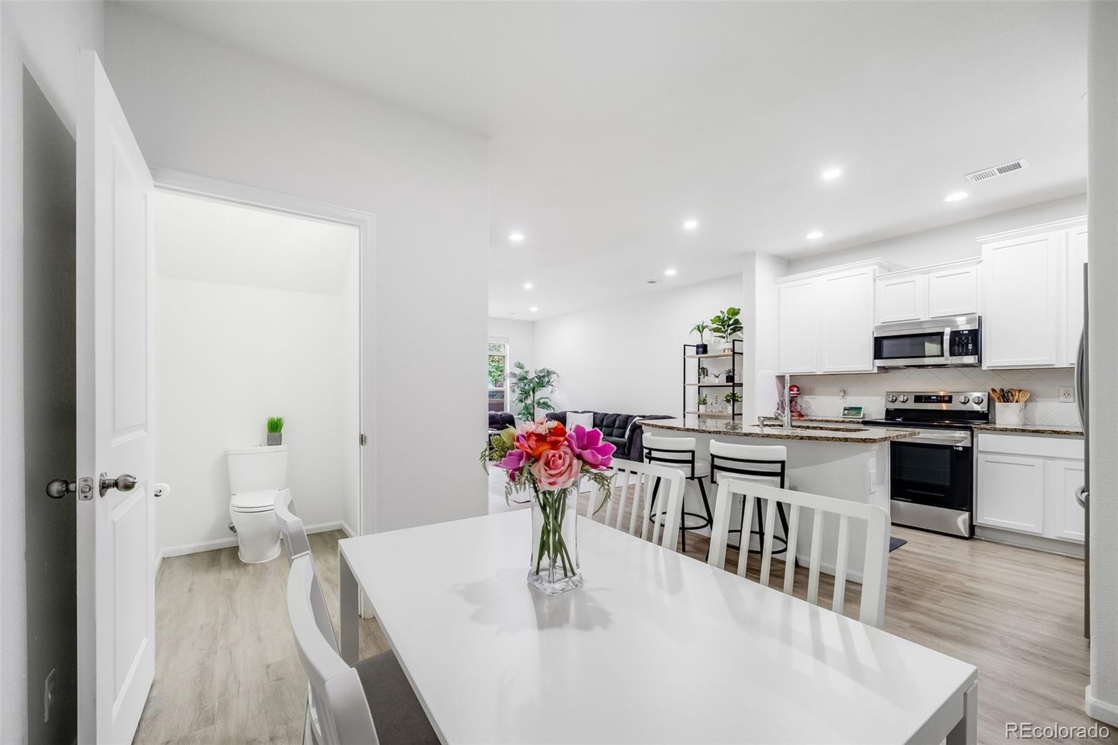 MLS Image #14 for 8935 e nichols place,centennial, Colorado