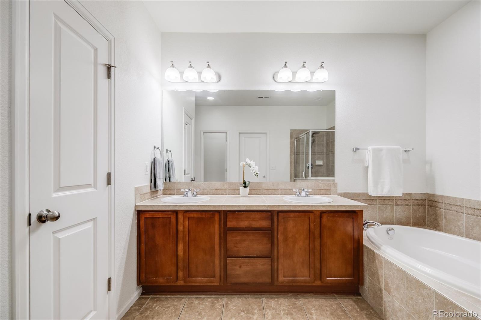 MLS Image #19 for 8935 e nichols place,centennial, Colorado