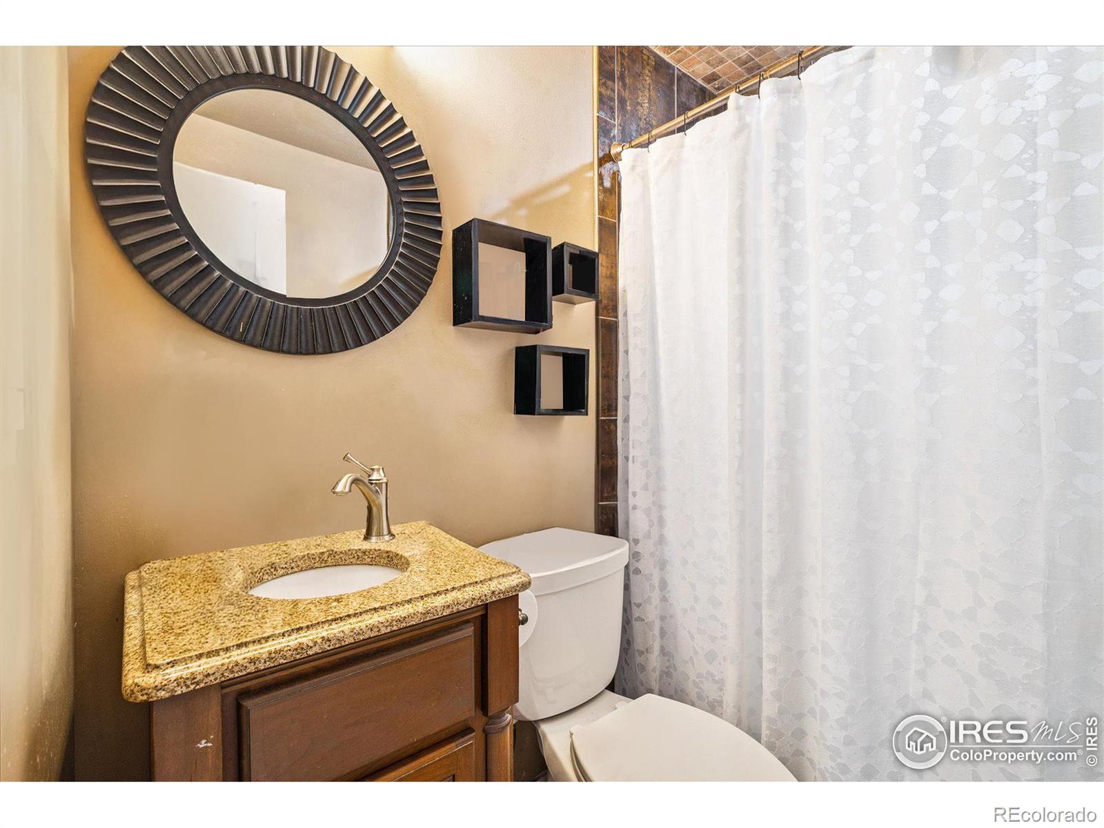MLS Image #13 for 308 s locust street,denver, Colorado