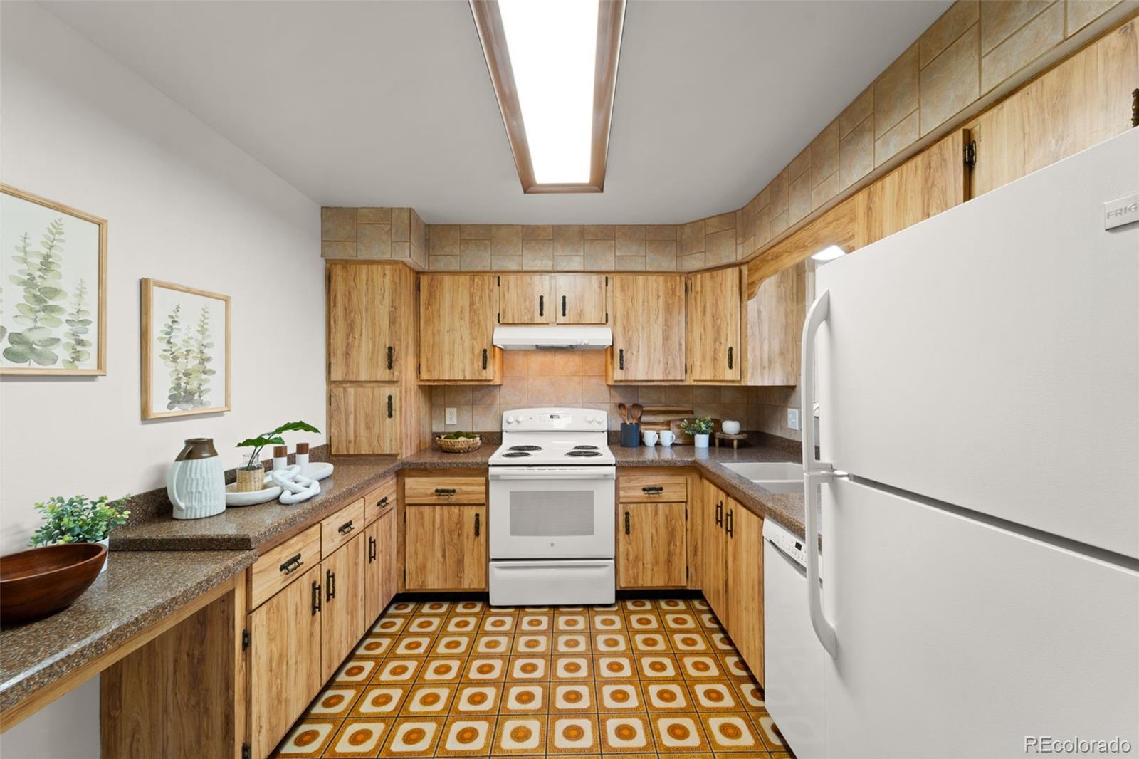 MLS Image #12 for 1298  kachina drive,colorado springs, Colorado