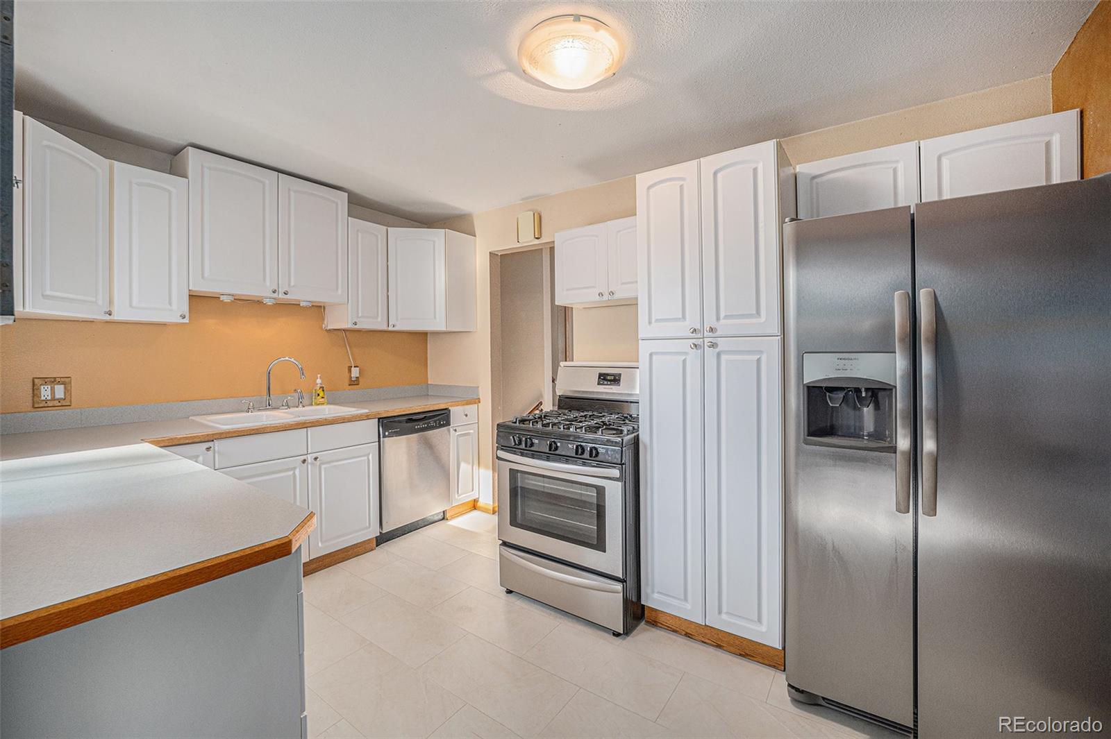 MLS Image #11 for 6124  otis street,arvada, Colorado