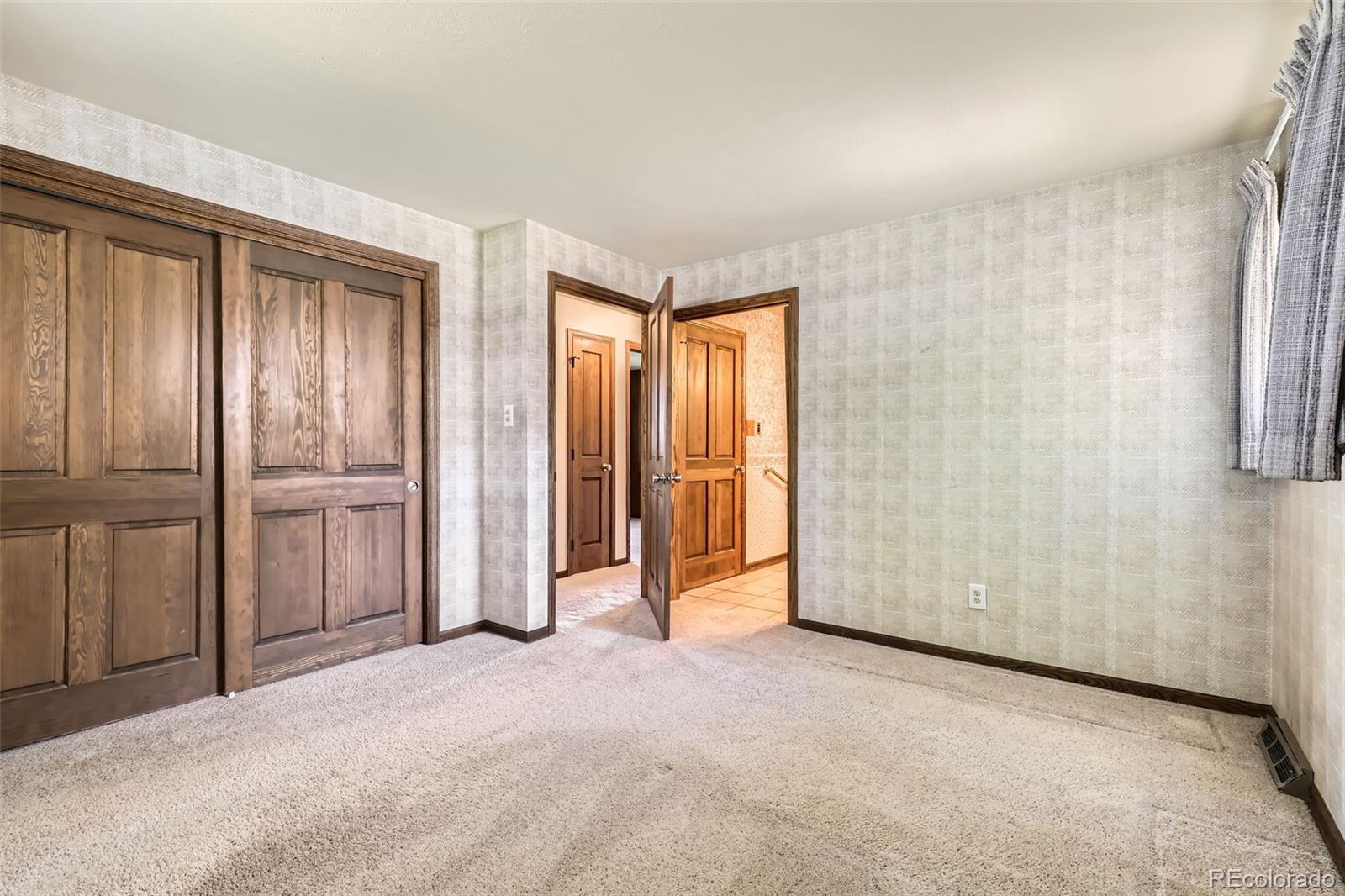 MLS Image #12 for 11759 e alaska avenue,aurora, Colorado