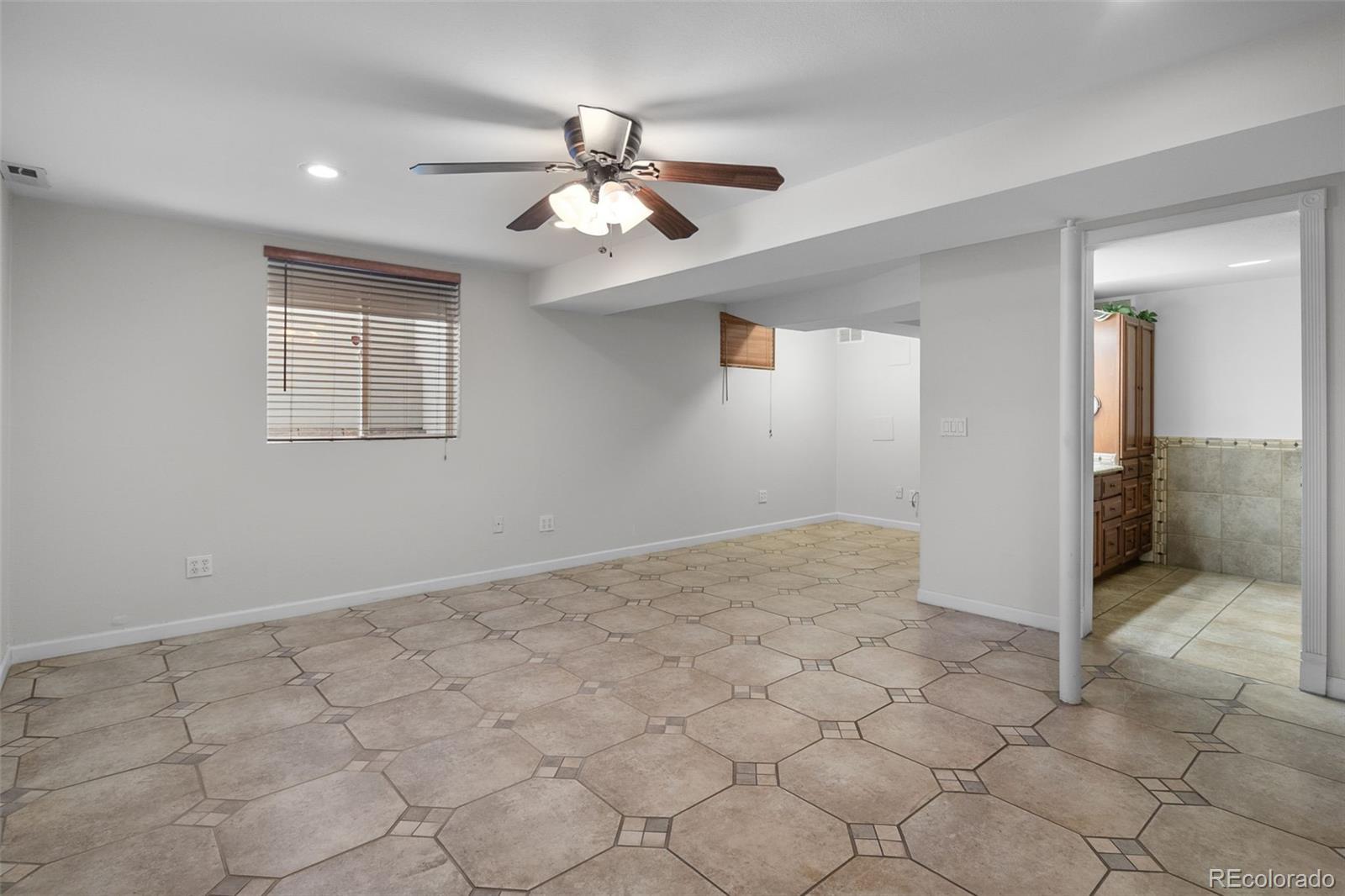 MLS Image #14 for 2765 s pierce street,denver, Colorado