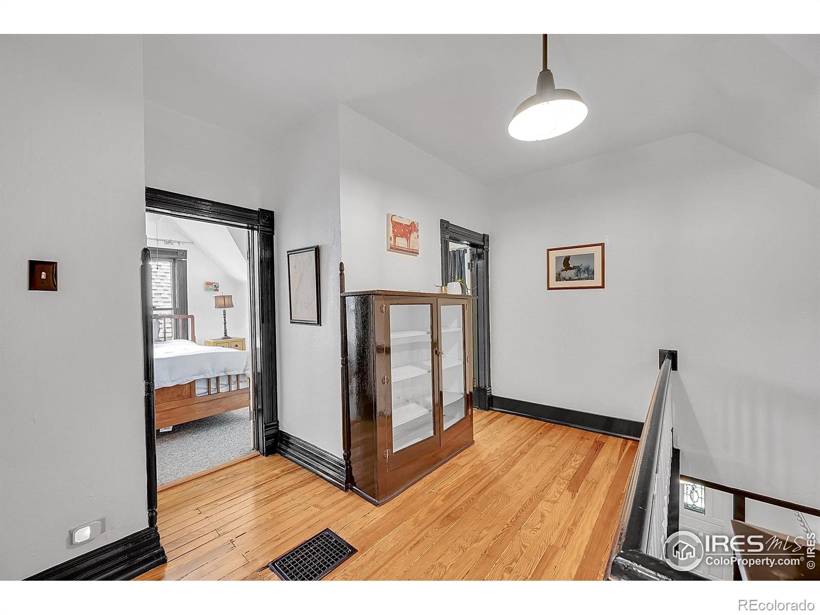 MLS Image #20 for 444 s pearl street,denver, Colorado