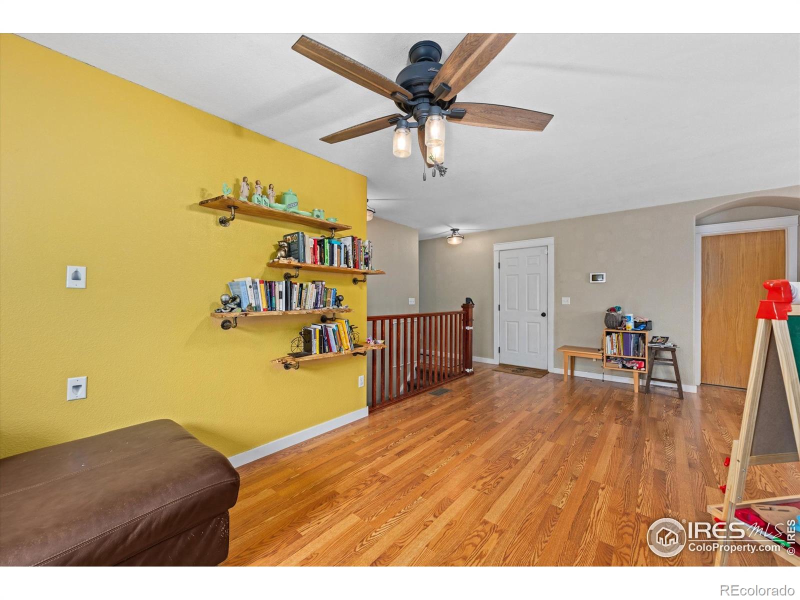 MLS Image #15 for 1000  glacier court,windsor, Colorado