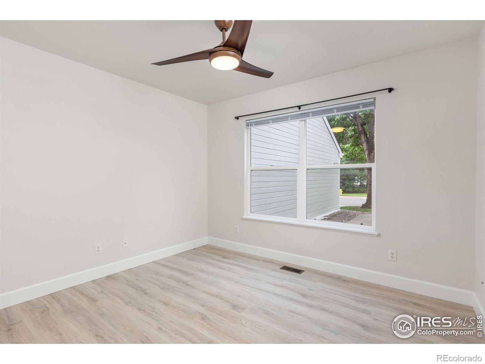MLS Image #13 for 848  shire court,fort collins, Colorado
