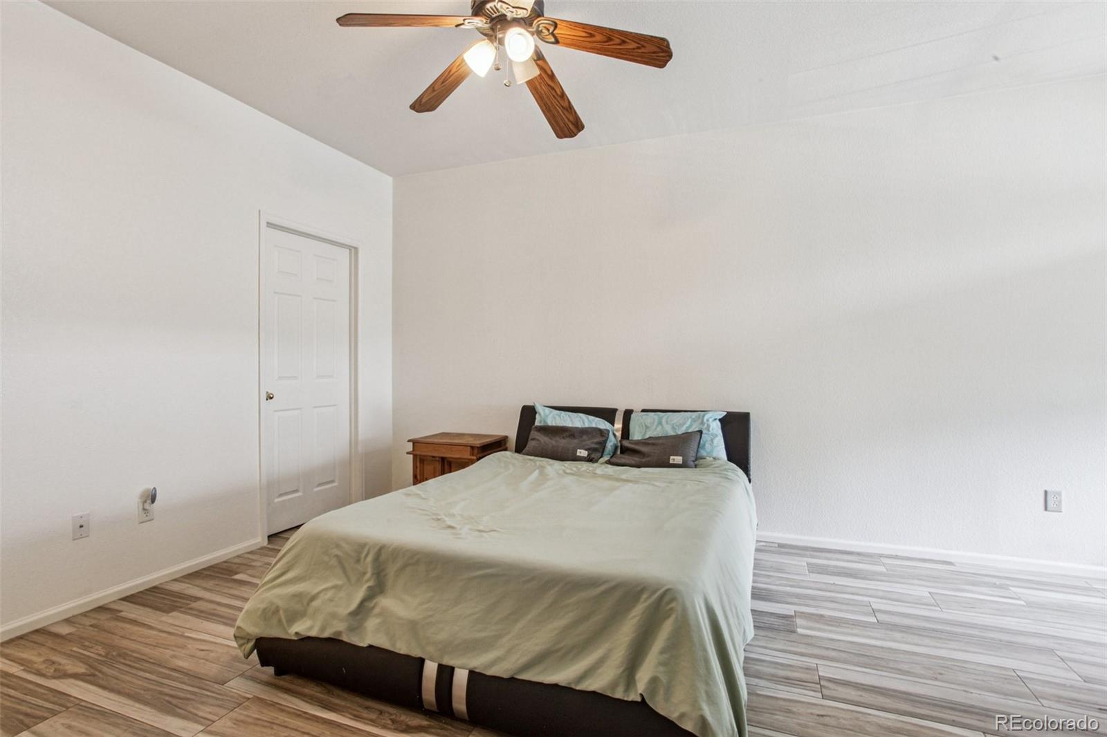 MLS Image #10 for 9468 e florida avenue,denver, Colorado