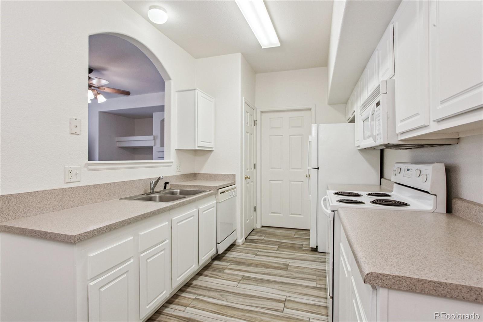 MLS Image #9 for 9468 e florida avenue,denver, Colorado