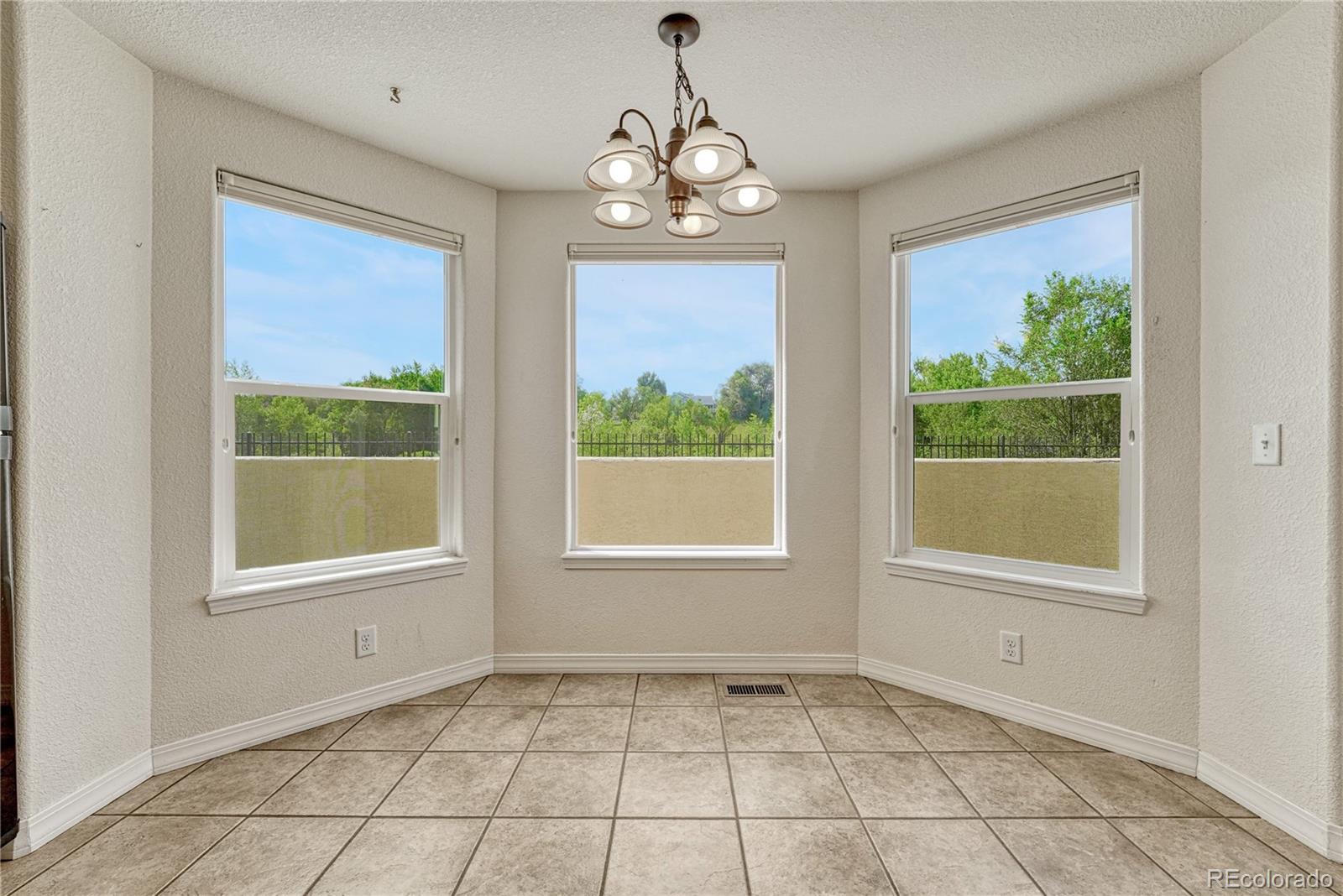 MLS Image #12 for 3275  chestnut glen lane,colorado springs, Colorado