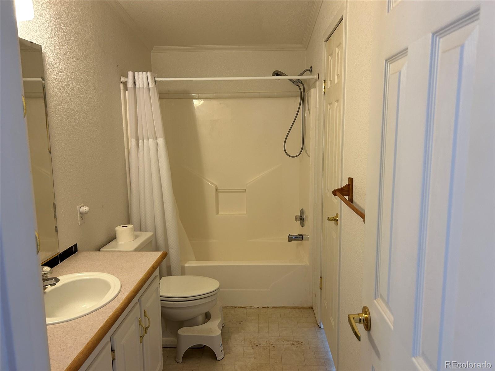 MLS Image #28 for 536  seneca circle,walsenburg, Colorado