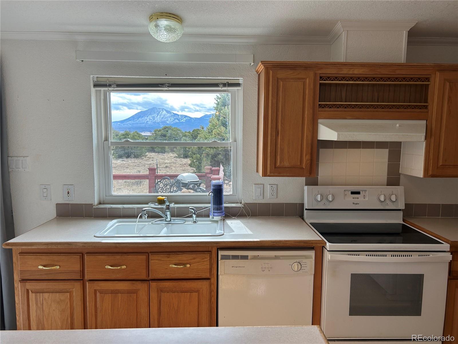 MLS Image #42 for 536  seneca circle,walsenburg, Colorado