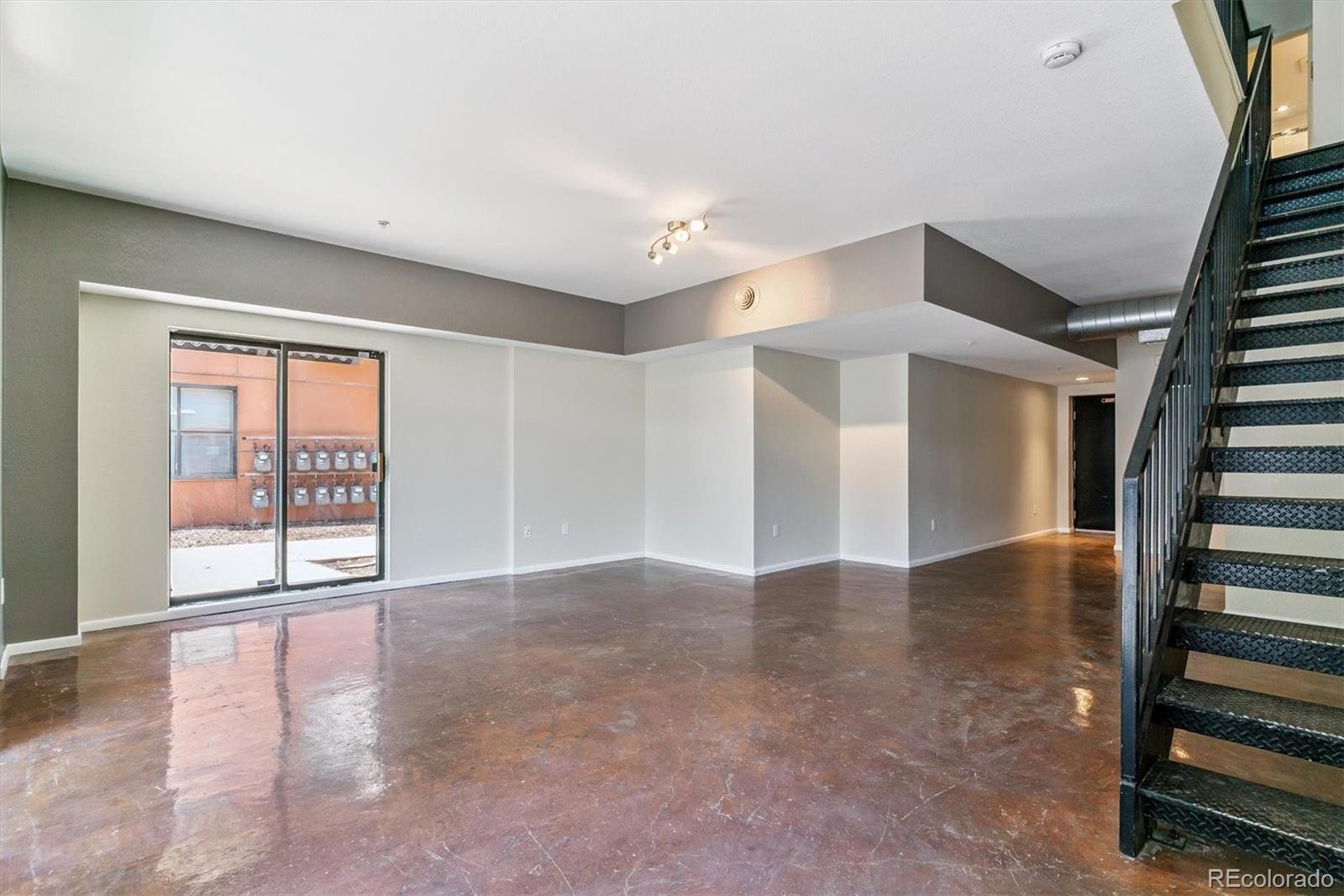 MLS Image #10 for 3195  blake street,denver, Colorado