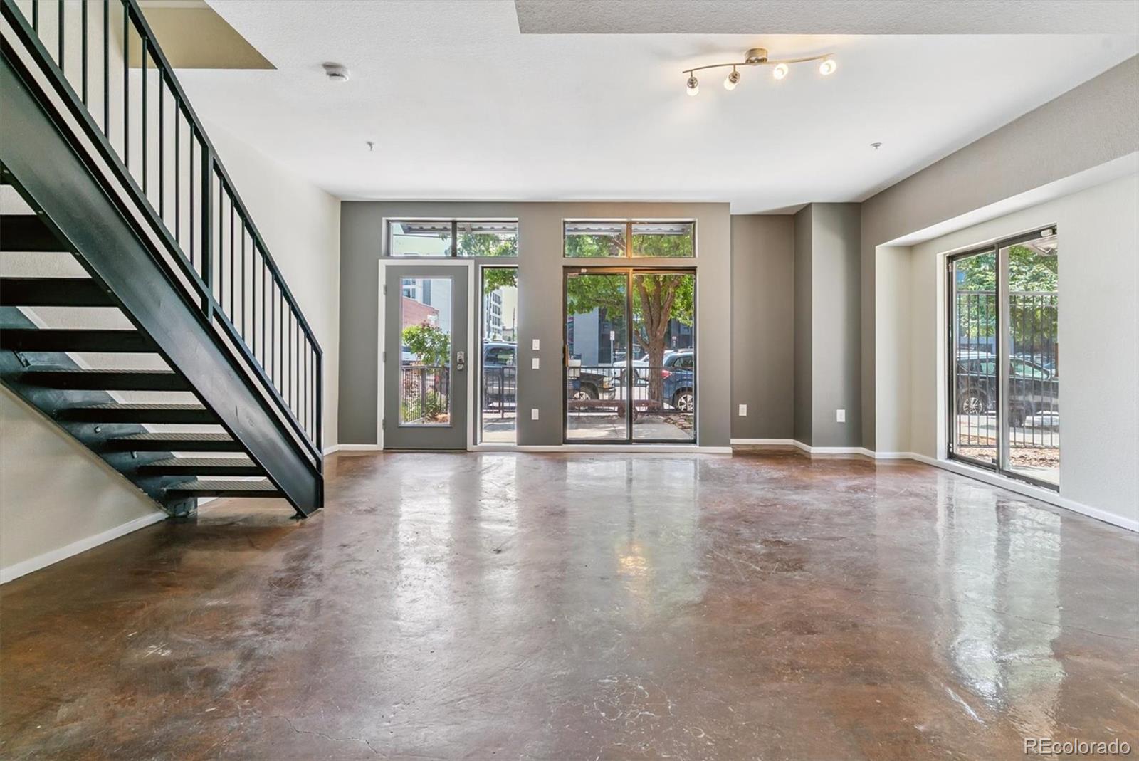 MLS Image #12 for 3195  blake street,denver, Colorado