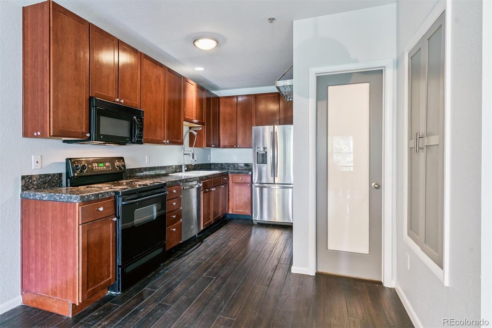 MLS Image #15 for 3195  blake street,denver, Colorado
