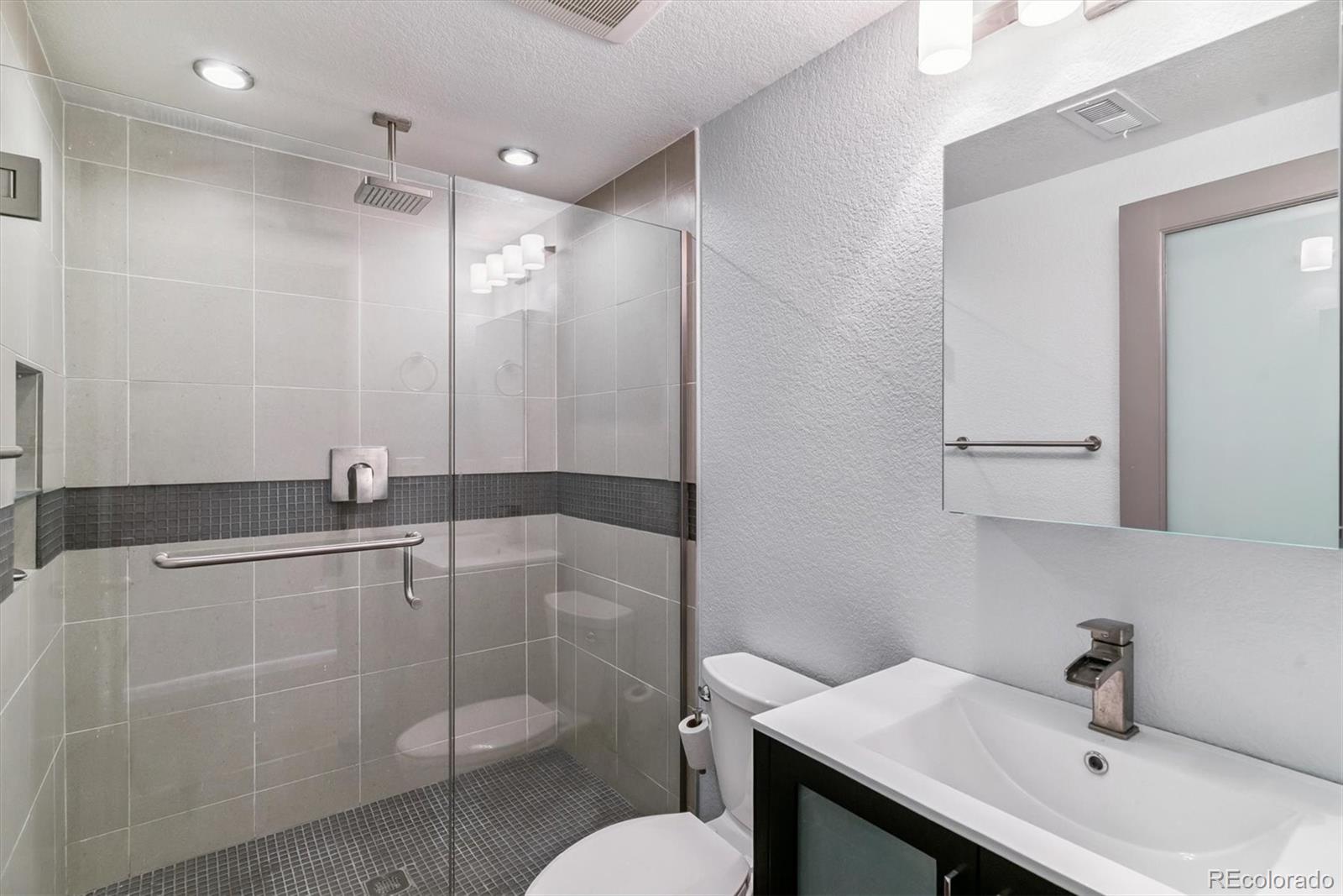 MLS Image #36 for 3195  blake street,denver, Colorado