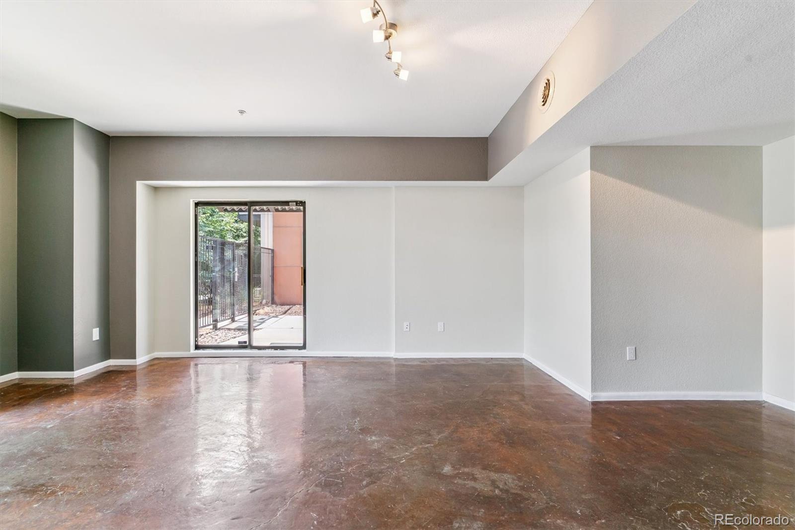 MLS Image #8 for 3195  blake street,denver, Colorado
