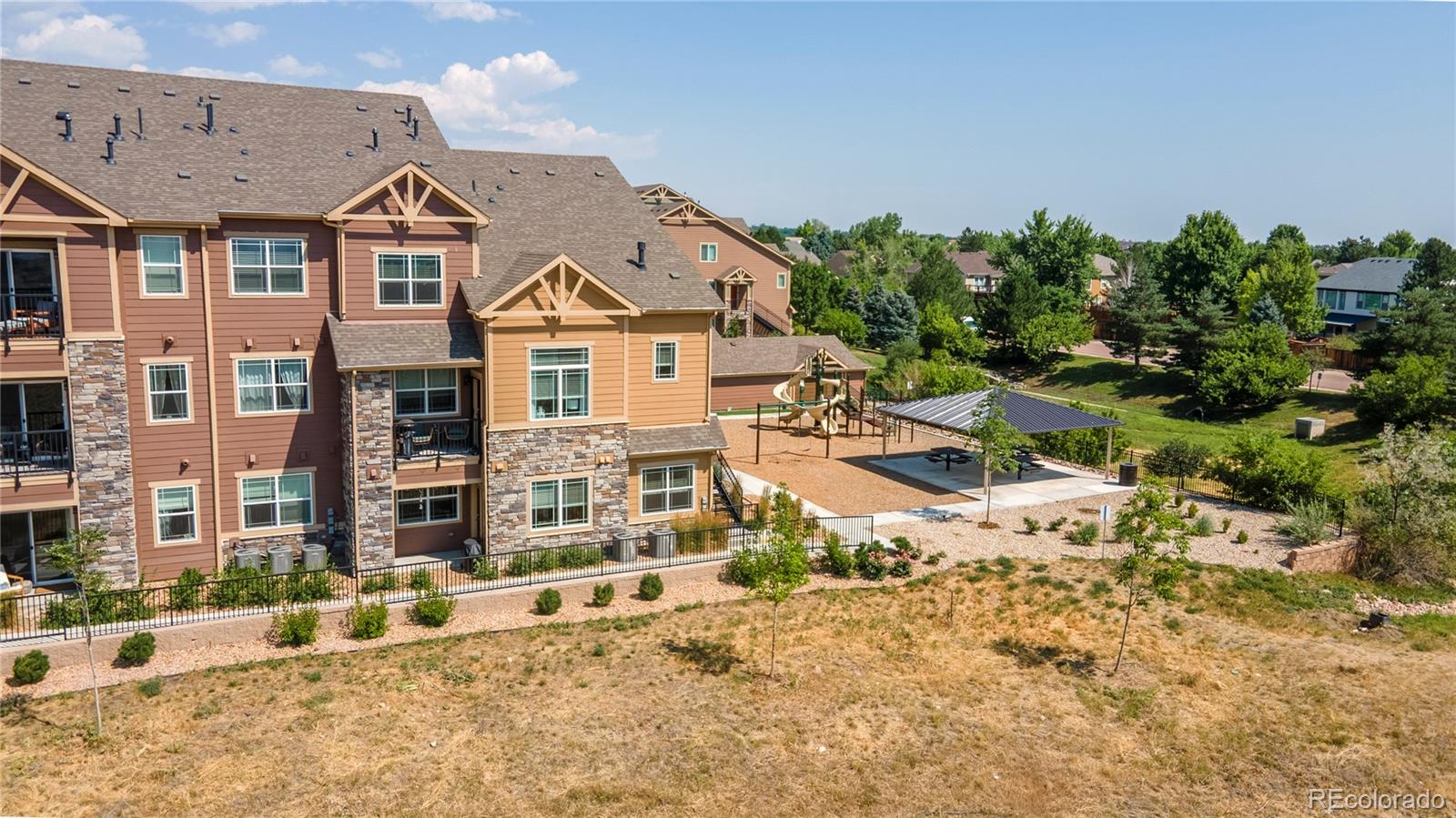 MLS Image #4 for 9962 w victoria place,littleton, Colorado