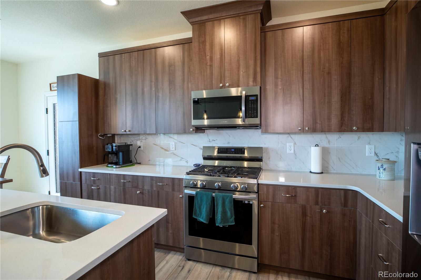 MLS Image #9 for 9962 w victoria place,littleton, Colorado